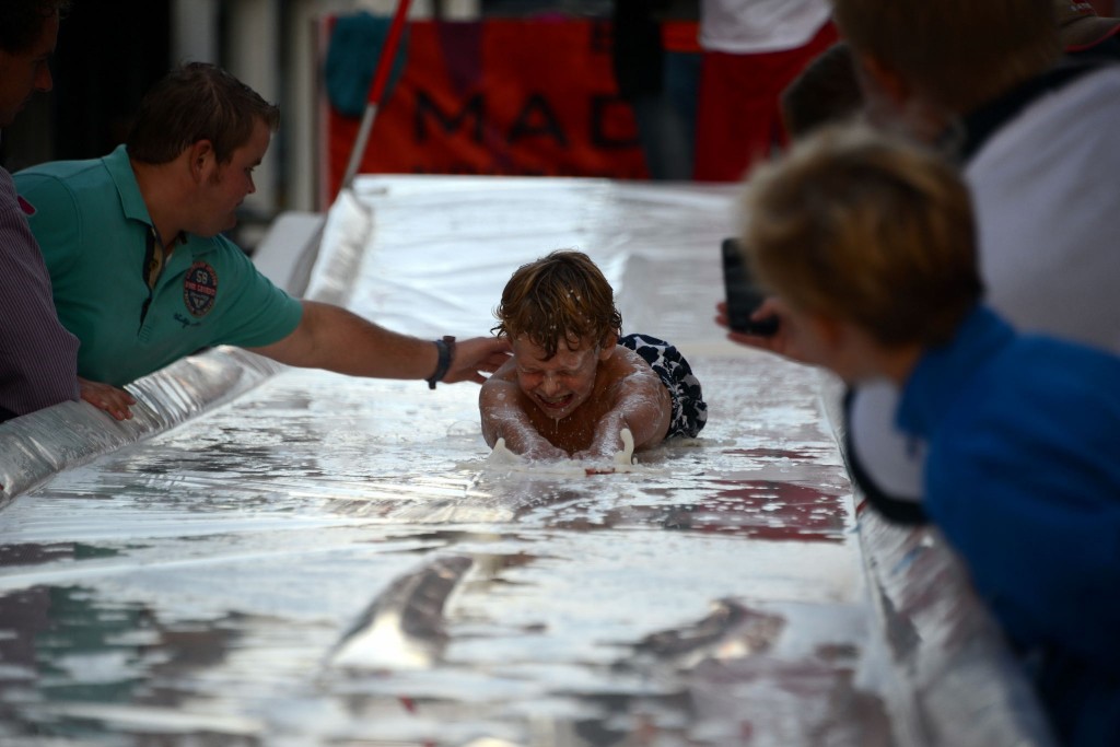 ../Images/Donderdag kermis 478.jpg